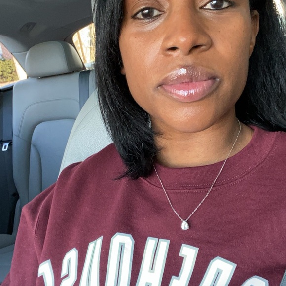 Meet The Posh Ambassador - Picture 2 of 12